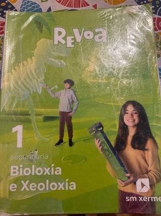 Libros de 1 de ESO del colegio Santiago Apóstol