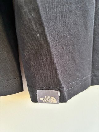 Camiseta The North Face Negra Talla M