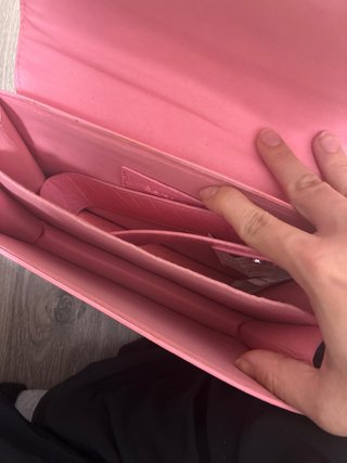 Bolso pequeño rosa efecto piel cocodrilo