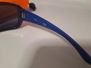 Gafas de sol Ray-Ban azules para niños