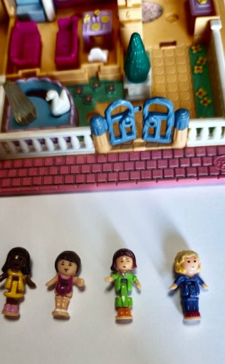Casa Polly Pocket Light Up Hotel Bluebird 1994