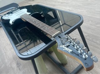 Guitarra Eléctrica Sonora Stratocaster Negra