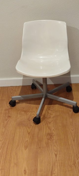 Silla de escritorio infantil blanca