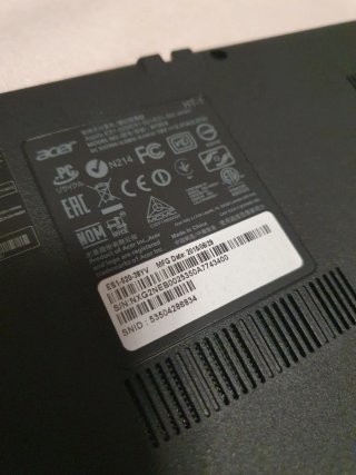 Ordenador portátil Acer Aspire ES 15 Rojo