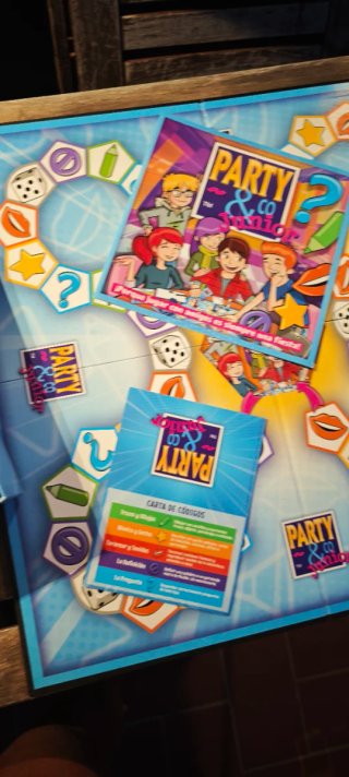 Juego de Mesa Party & Co. Junior Diset COMPLETO