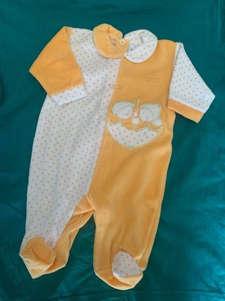 Macacão Bebé laranja 1m