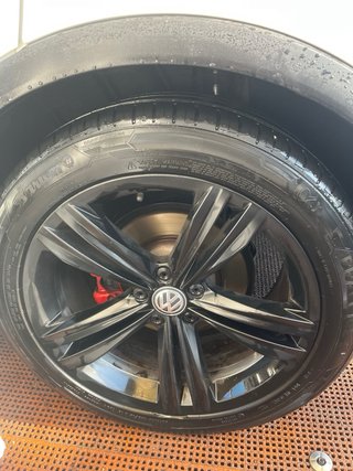Volkswagen Tiguan R-Line SPORT