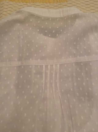 Camisa blanca batista manga mariposa