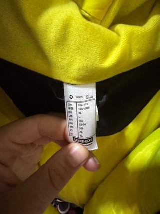 Chaqueta de nieve Wedze negra y amarilla