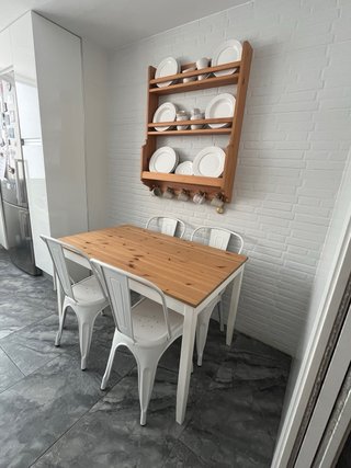 Conjunto Mesa, Sillas y Platero Cocina