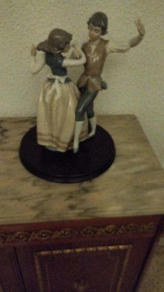 Figura Lladro Bailarines