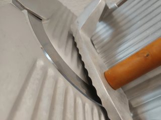 Cortadora de fiambre y embutido milano