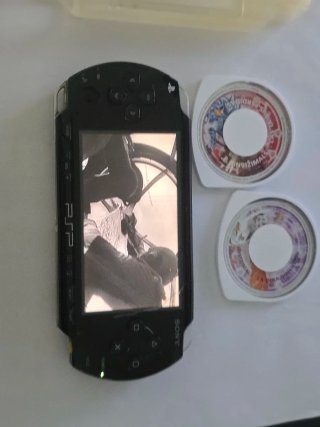Consola Sony PSP 1004 Gris + 3 Juegos