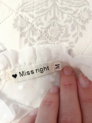 Blusa blanca Miss ng plumeti talla M