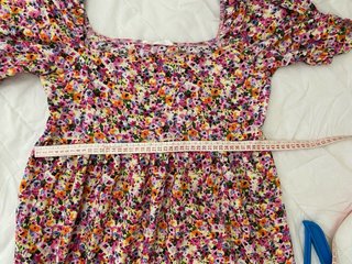 Vestido estampado floral mangas abullonadas