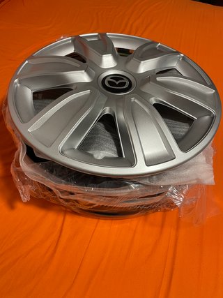 4  tapacubos para Mazda