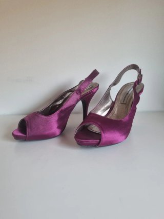Zapatos de tacón buganvilla