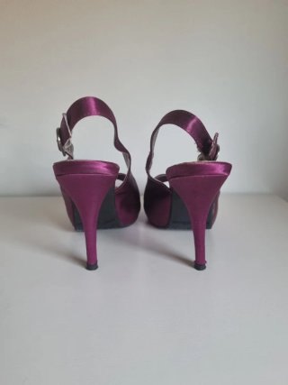 Zapatos de tacón buganvilla