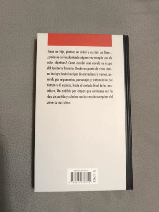 Cómo se escribe una novela y una poesía.