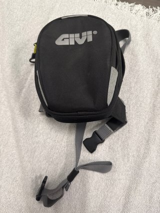 Riñonera Givi Negra y Gris