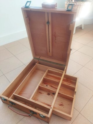 Maletín  madera para pintar y 31 tubos de óleo