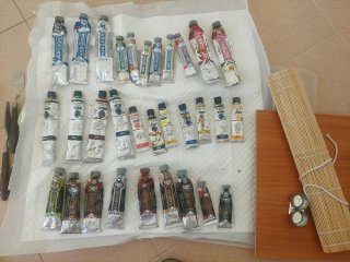 Maletín  madera para pintar y 31 tubos de óleo