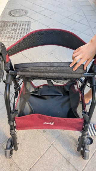 Andador Play Care W04 con asiento