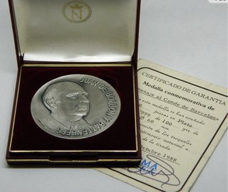 Medalla de Plata 999 Juan de Borbón.  100 g 1988.