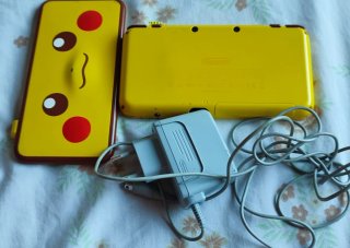 Nintendo 2DS XL Pikachu rotto da collezione