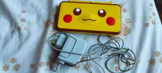 Nintendo 2DS XL Pikachu rotto da collezione