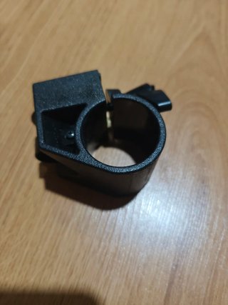 Abrazadera para rack