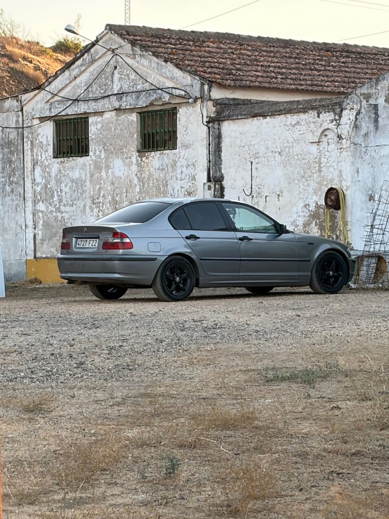 BMW 320d 150cv - foto 1