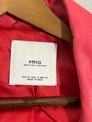 Cazadora motera piel roja Mango Talla M