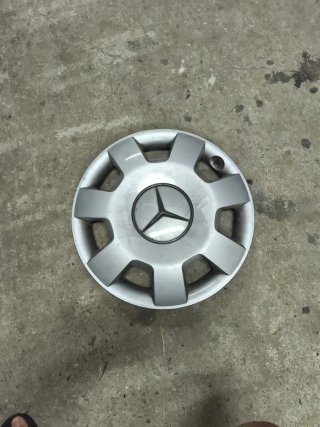Tapacubos Mercedes 16