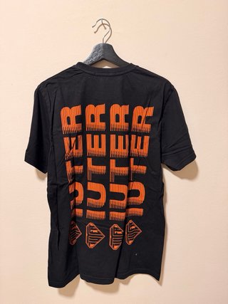 VARIAS camisetas de marca
