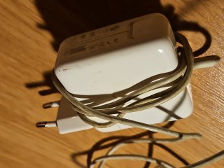 Cargador Apple MagSafe Antiguo