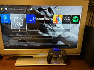 PS4 Pro + Mando + 5 Juegos