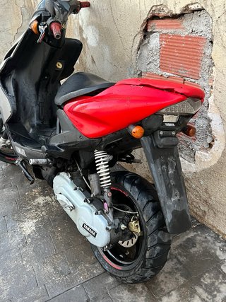 Yamaha Aerox 49cc Scooter