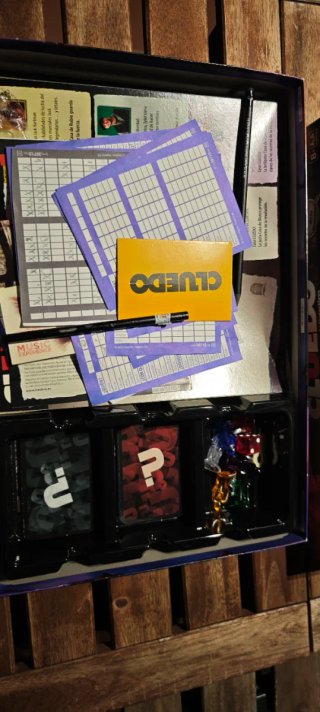 Juego de Mesa Cluedo: El Gran Juego de Detectives
