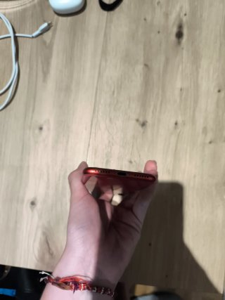 iPhone SE Rojo