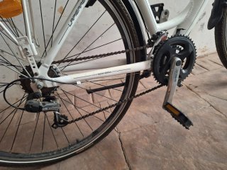 Bicicleta de paseo Lapierre blanca