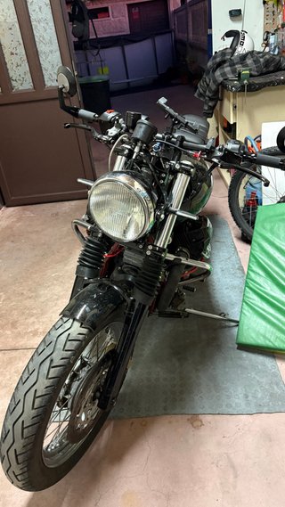 Moto Guzzi California Stone