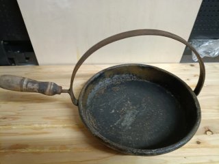 Vecchia padella in rame anni '70