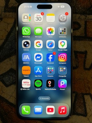 iPhone 15 Pro Max 512GB buen estado