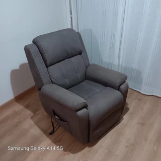 Sillón reclinable automático gris