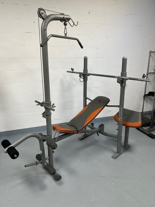Banco musculación Domyos multifunción + Barra