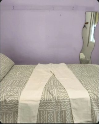 Pantalón vaquero blanco hombre