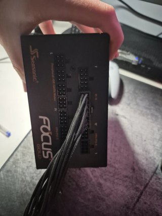 Fuente Alimentación Seasonic FOCUS+ Gold 550W