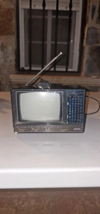 Televisor Antiguo Vintage Action ACN-7205