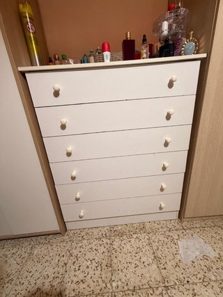 Cómoda blanca con 6 cajones